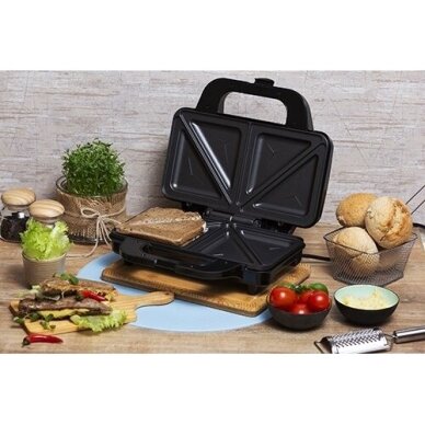 Adler AD 3043 sumuštinių keptuvė 1300 W juoda 3 Adler AD 3043 sumuštinių keptuvė 1300 W juoda 3