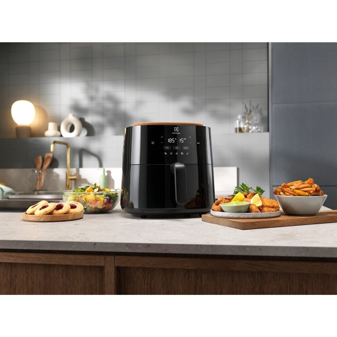 Electrolux EAF5B karšto oro gruzdintuvė, 5 l, juoda 3 Electrolux EAF5B karšto oro gruzdintuvė, 5 l, juoda 3