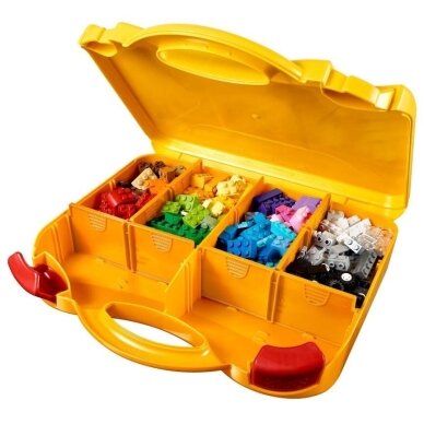 LEGO Classic 10713 Pasiimk su savimi kaladėles 1