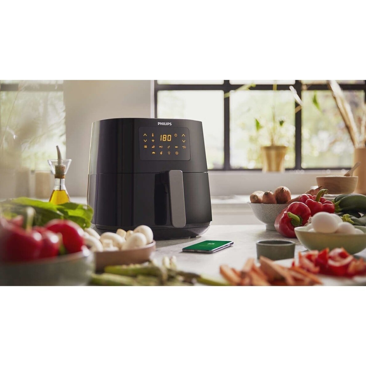 Philips Essential HD9280/70 karšto oro gruzdintuvė, 6,2 l, juoda/sidabrinė 4 Philips Essential HD9280/70 karšto oro gruzdintuvė, 6,2 l, juoda/sidabrinė 4
